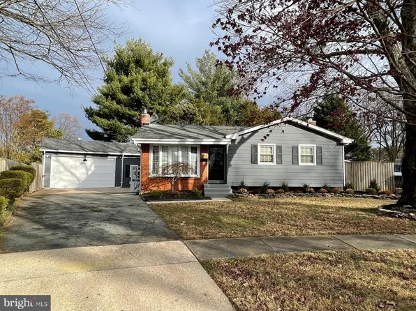 13020 Saint Charles Pl, Rockville, MD 20853