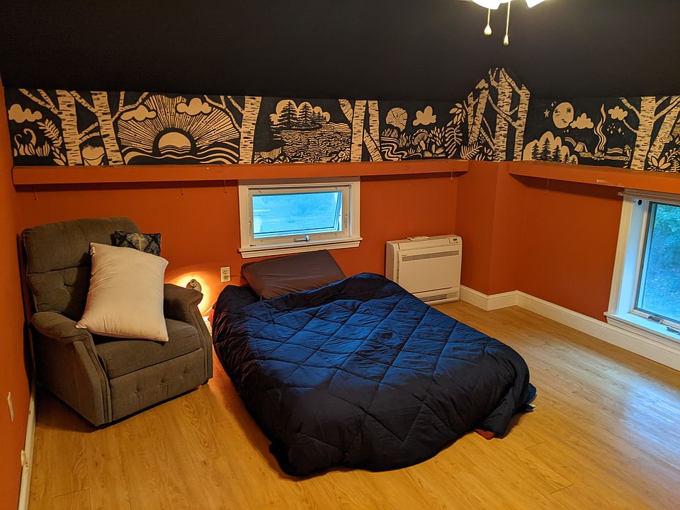 1st image of 124 Walton St #2