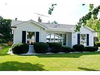 529 Pinecrest Ln photo 1