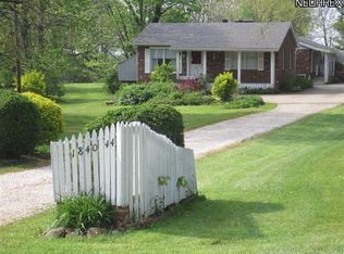 1844 Krumroy Rd, Akron, OH 44312