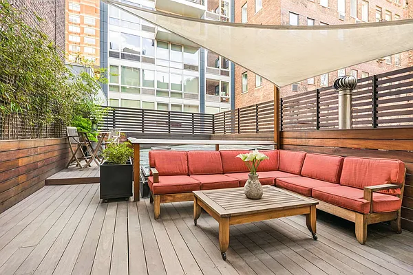 Sold by Compass | media 9