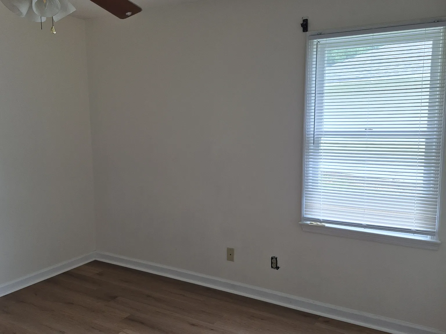 3 bed, 1399 sqft, $1,800 — Photo 3