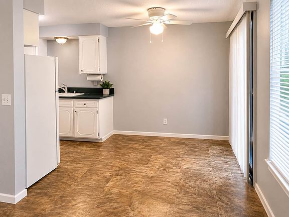 4th image of 8208 NE 13th Ave APT A6