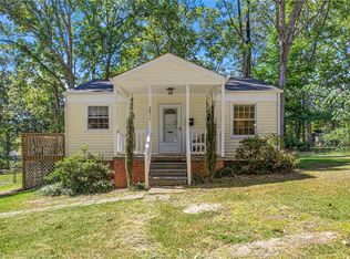 2811 Robin Hood Dr, Greensboro, NC 27408