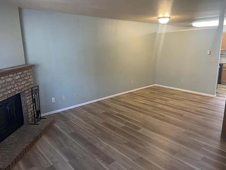 2828 Silverplume Dr #C2 — Photo 3
