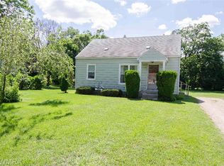 7713 Henry Ave, Jenison, MI 49428