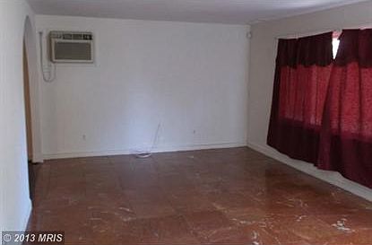 5th image of 7229 Roanne Dr