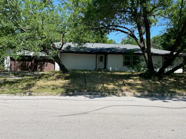 209 W 9th St, Kemp, TX 75143