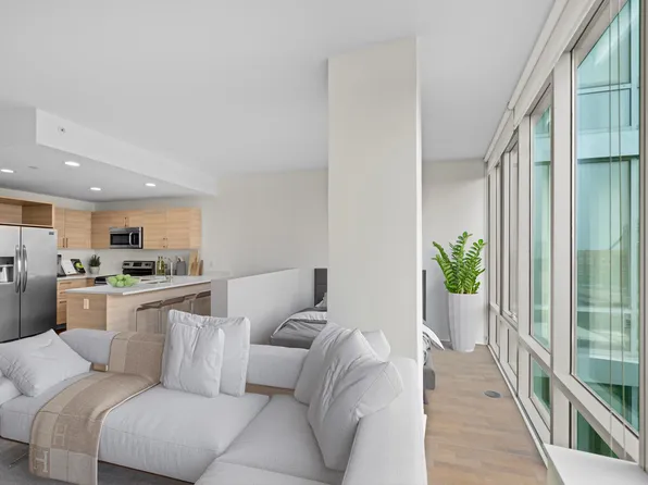 2030 Hudson Street image 225 of 284