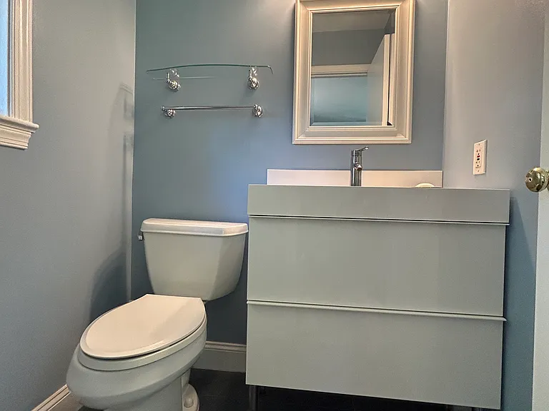 10213 Conover Dr — Photo 15