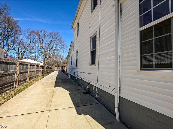 4th image of 1147 McIntosh Ave