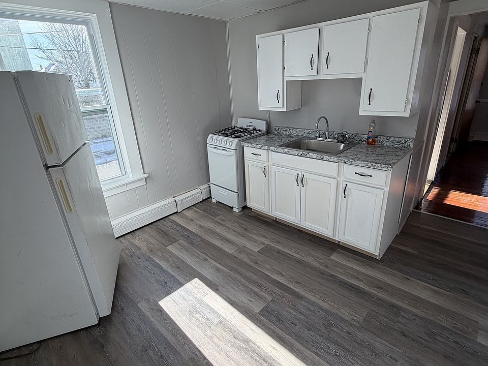 1st image of 338 N Front St