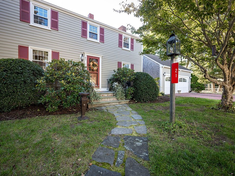 1st image of 21 Thatcher St
