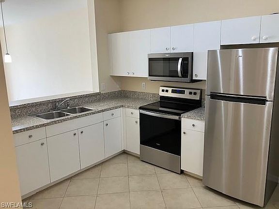 3rd image of 3604 Cedar Oak Dr APT 103