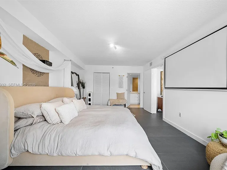 227 Michigan Ave #304 — Photo 7