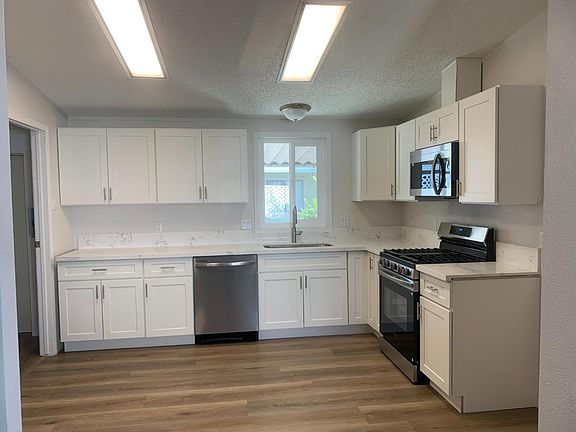 5th image of 3901 Lake Rd Space 38