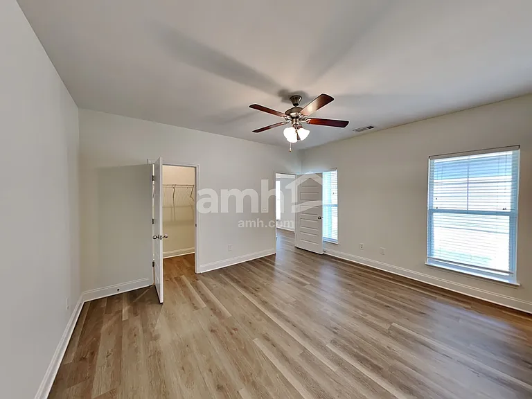 5532 Central Grove Sq — Photo 11