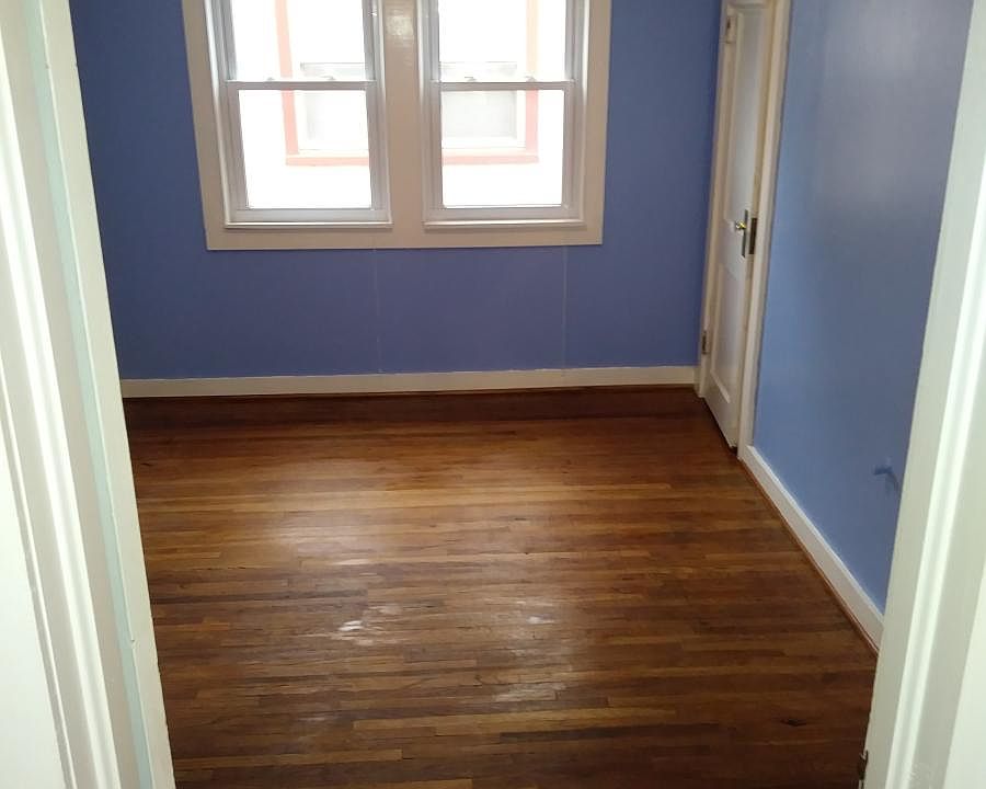 2nd image of 4905 38th Ave S