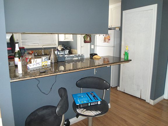 3rd image of 402 63rd St Space 11