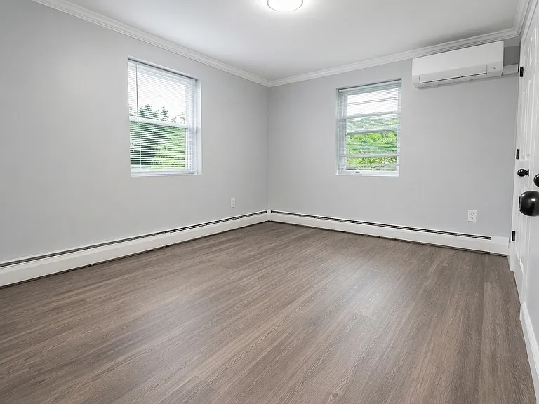 225 S Main St #6 — Photo 8