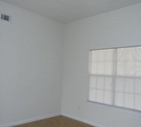 2nd image of 2525 Winterville Dr
