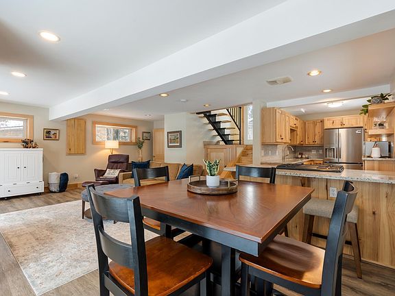 5th image of 12523 Lower Sylvan Rd SW