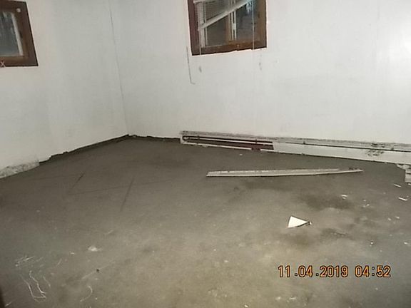 3rd image of 726 Park Ave