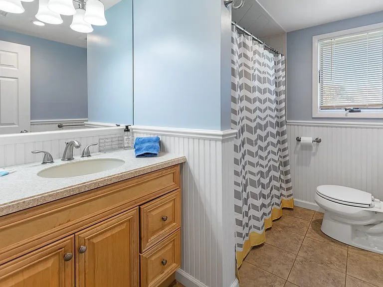211 Longneck Blvd — Photo 10