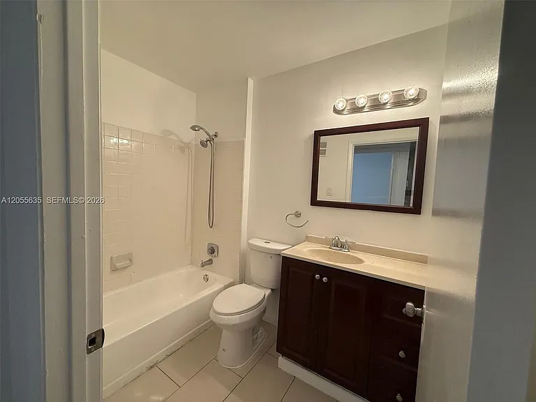 15290 SW 106th Ln #323 — Photo 14