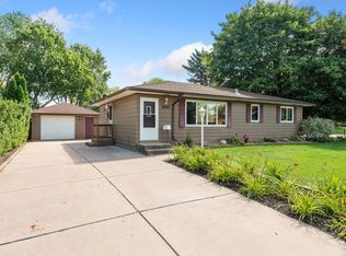 6992 Carleda Ave, Inver Grove Heights, MN 55076