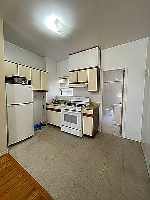 4th image of 3505 Ditmars Blvd APT 3R