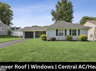 14 Potter Ln, Willingboro, NJ 08046