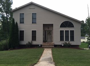 807 White Oak Hts, Elkview, WV 25071