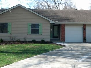 1317 NE 74th St, Gladstone, MO 64118
