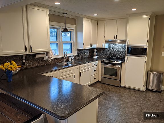 5th image of 2700 Wimsatt Ct