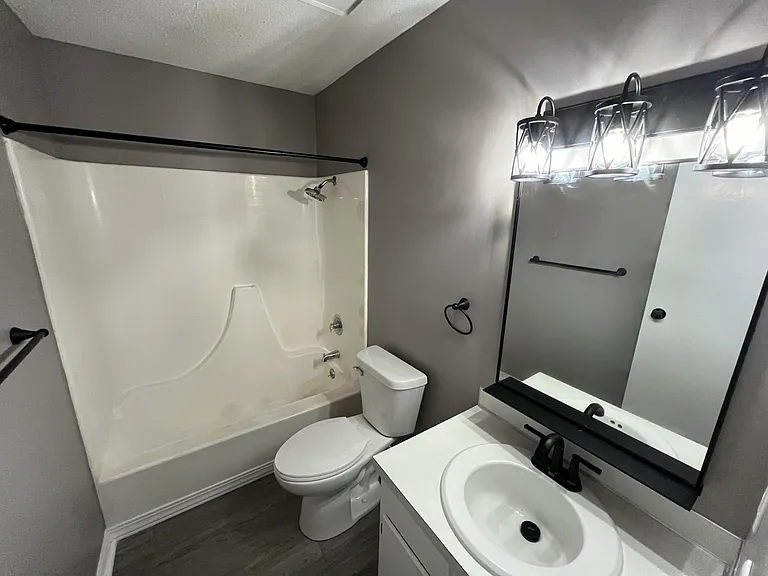 5610 Salt Valley View St #3 — Photo 15