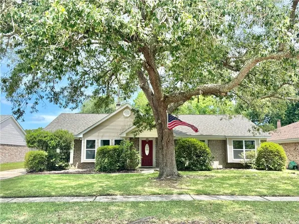 412 W Lake Catahoula Ct, Slidell, LA 70461