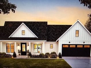 9 Town Rd, Fayetteville, TN 37334