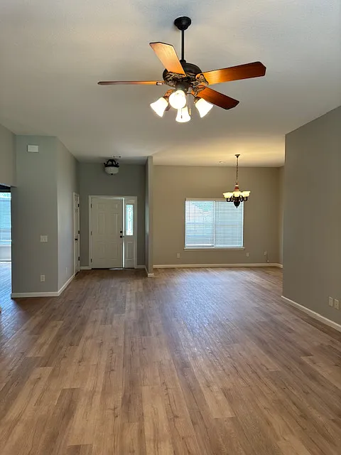 4 bed, 2202 sqft, $2,650 — Photo 3