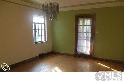 7142390751 Dining Room.JPG