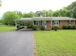 919 Phineas Dr, Kernersville, NC 27284