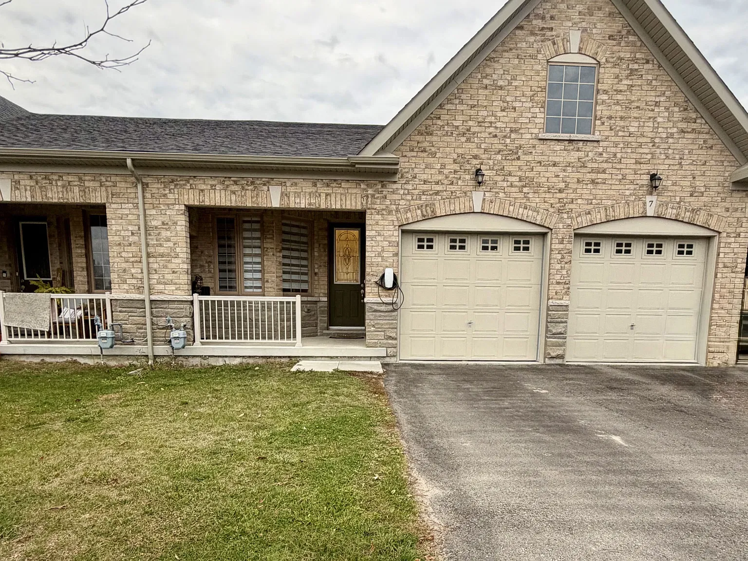 2 bed, $2,500 — Photo 1