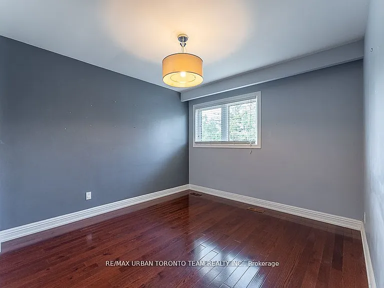 35 Brumwell St — Photo 27