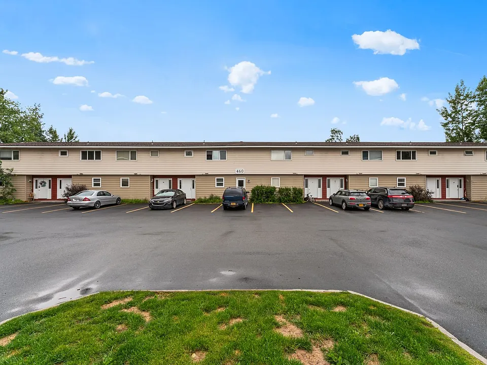470 Dailey Ave