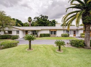 1340 Robin Rd S, Saint Petersburg, FL 33707