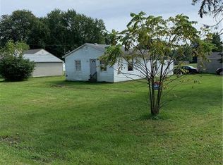 2970 Wayne St, Barberton, OH 44203