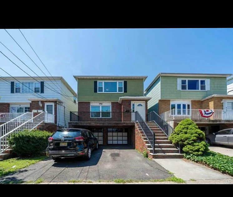 3 bed, 1250 sqft, $2,750 — Photo 3
