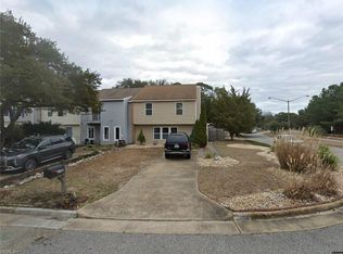 2100 Whispering Sands Ln, Virginia Beach, VA 23455