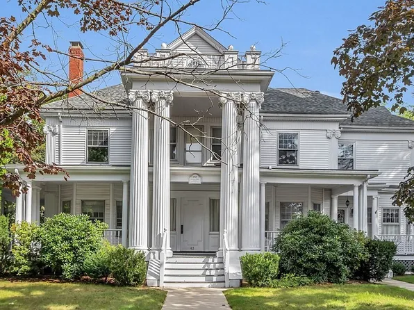 63 W Emerson St #3, Melrose, MA 02176