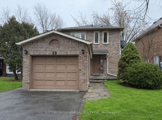39 April Gdns, Aurora, ON L4G4R7